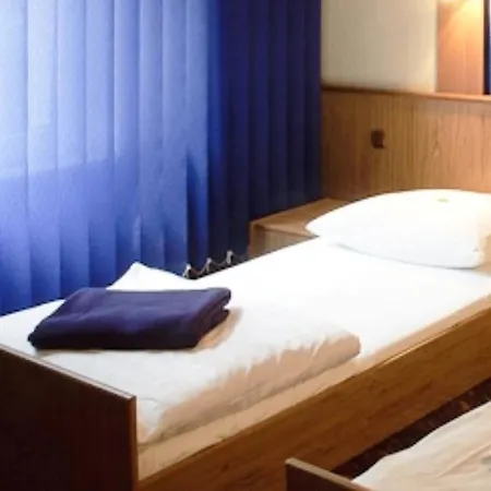 מלון Victoria 3*