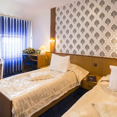Hotell Victoria 3*